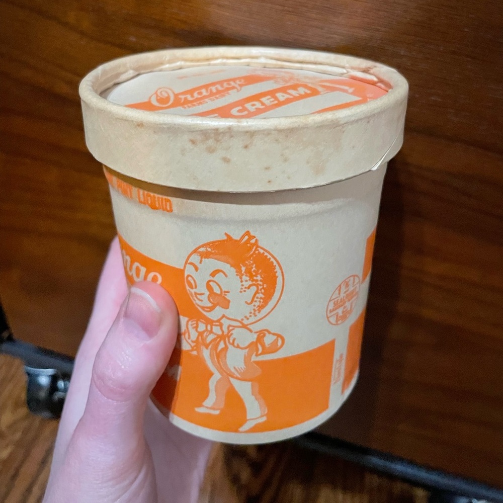 Vintage - Orange Farms Dairy Ice Cream Carton, Orange PA 🍊 - Picture 2 of 8